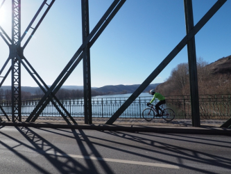 DONAUBRÜCKE MAUTERN (Fotografie), 2019 © Hugo Kraft